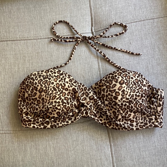 Victoria's Secret Other - Victoria’s Secret bikini top, Size 34C